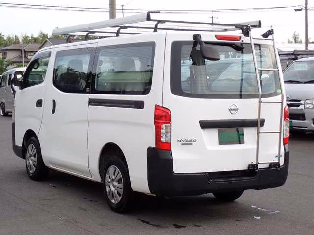 NISSAN NV350 CARAVAN