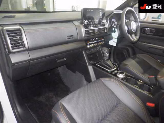 MITSUBISHI TRITON