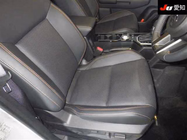 MITSUBISHI TRITON