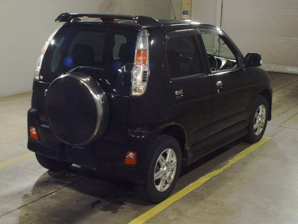 DAIHATSU TERIOS KID