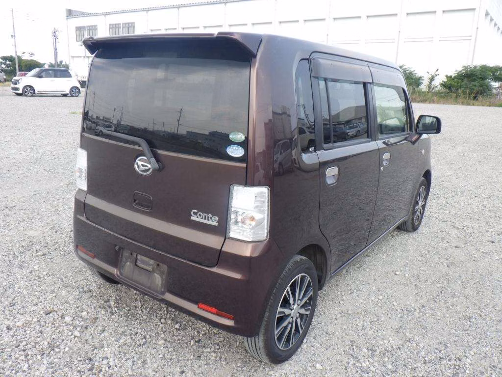 DAIHATSU MOVE CONTE