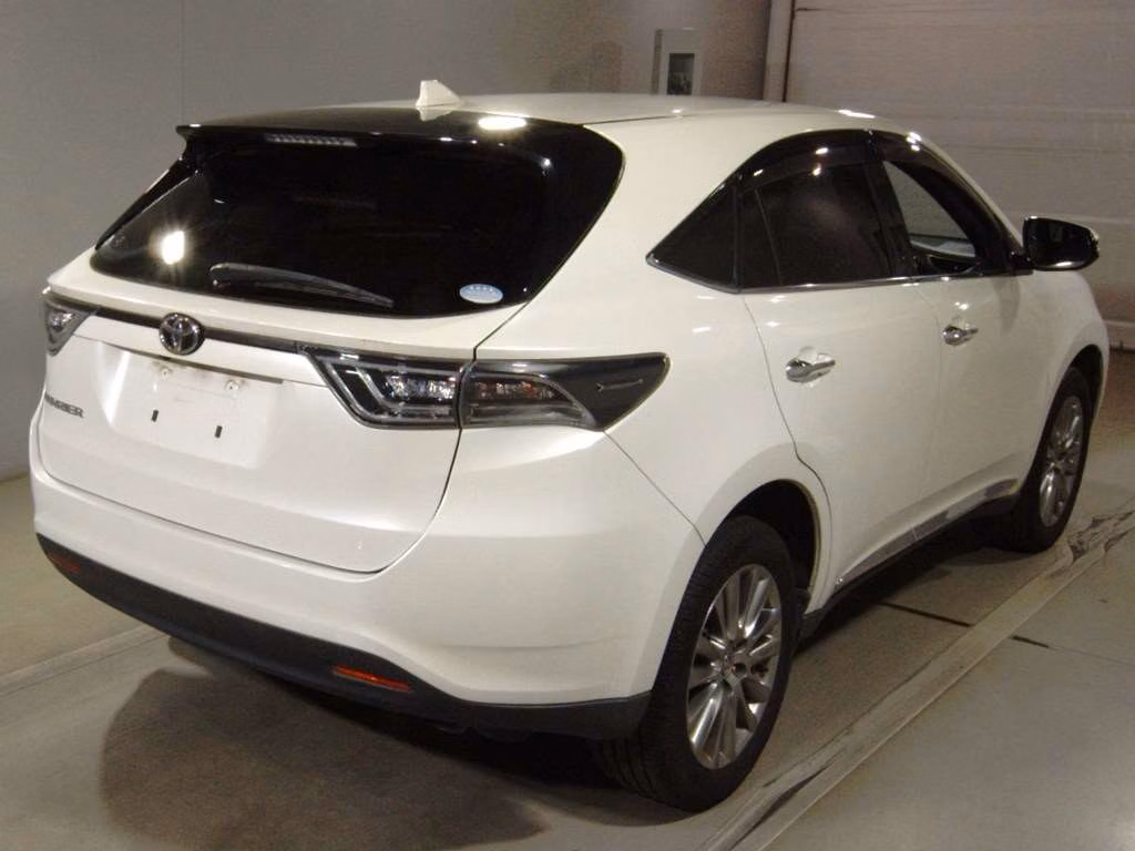 TOYOTA HARRIER
