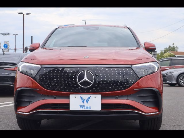 MERCEDES-BENZ EQA