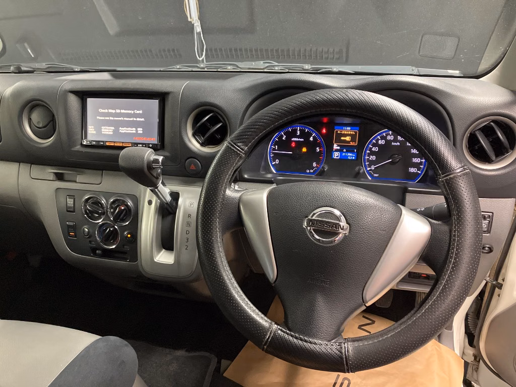 NISSAN NV350 CARAVAN