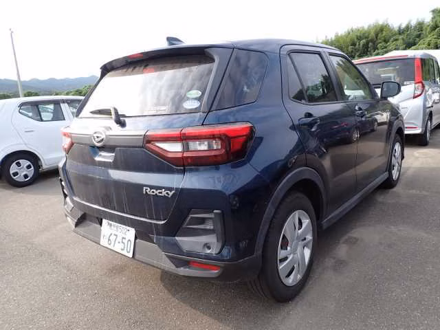 DAIHATSU ROCKY