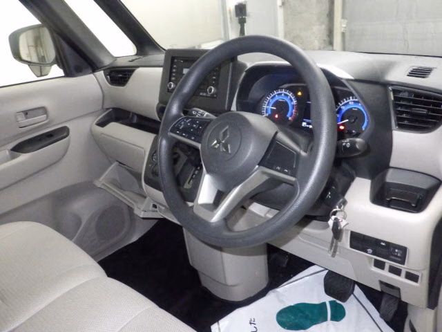 MITSUBISHI EK SPACE