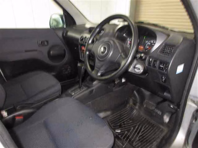 DAIHATSU TERIOS KID