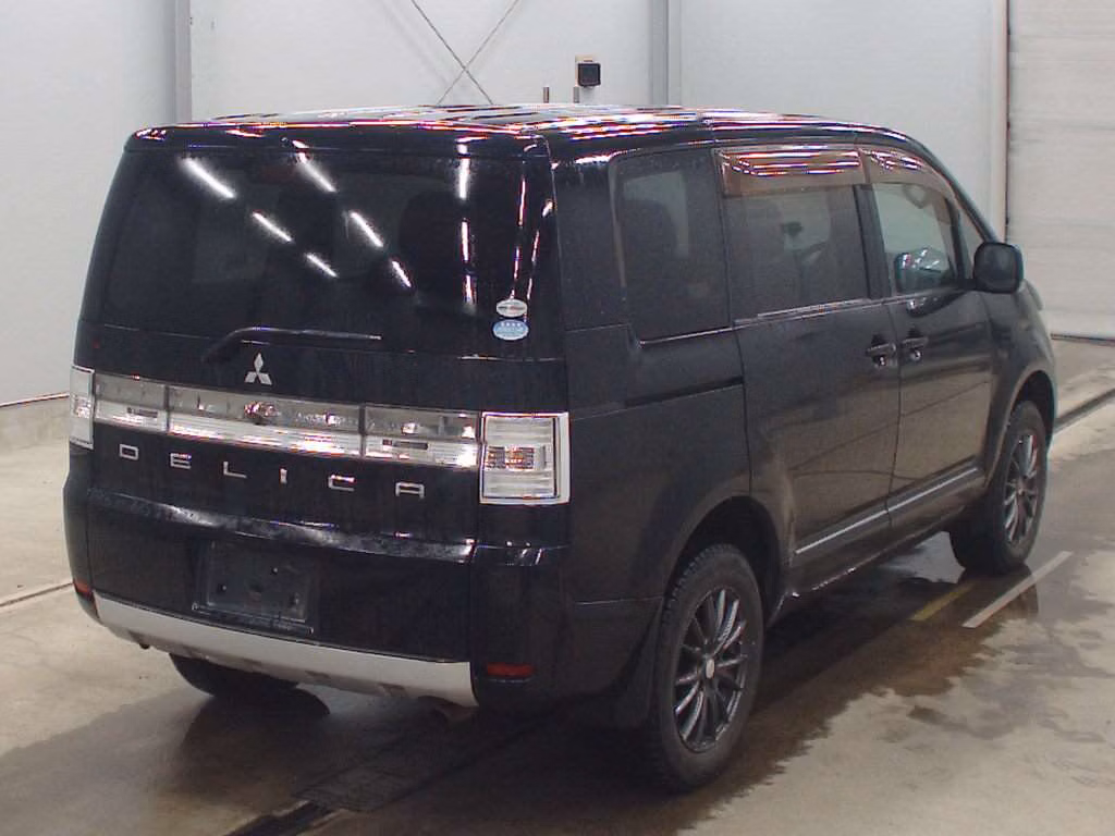 MITSUBISHI DELICA D:5