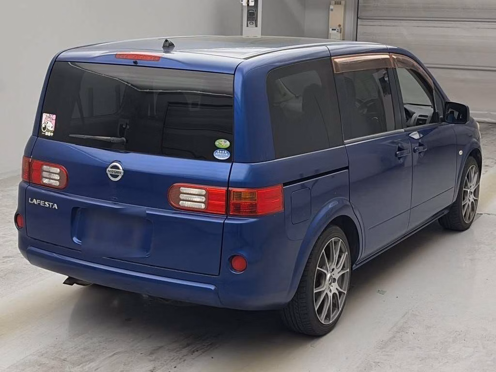 NISSAN LAFESTA