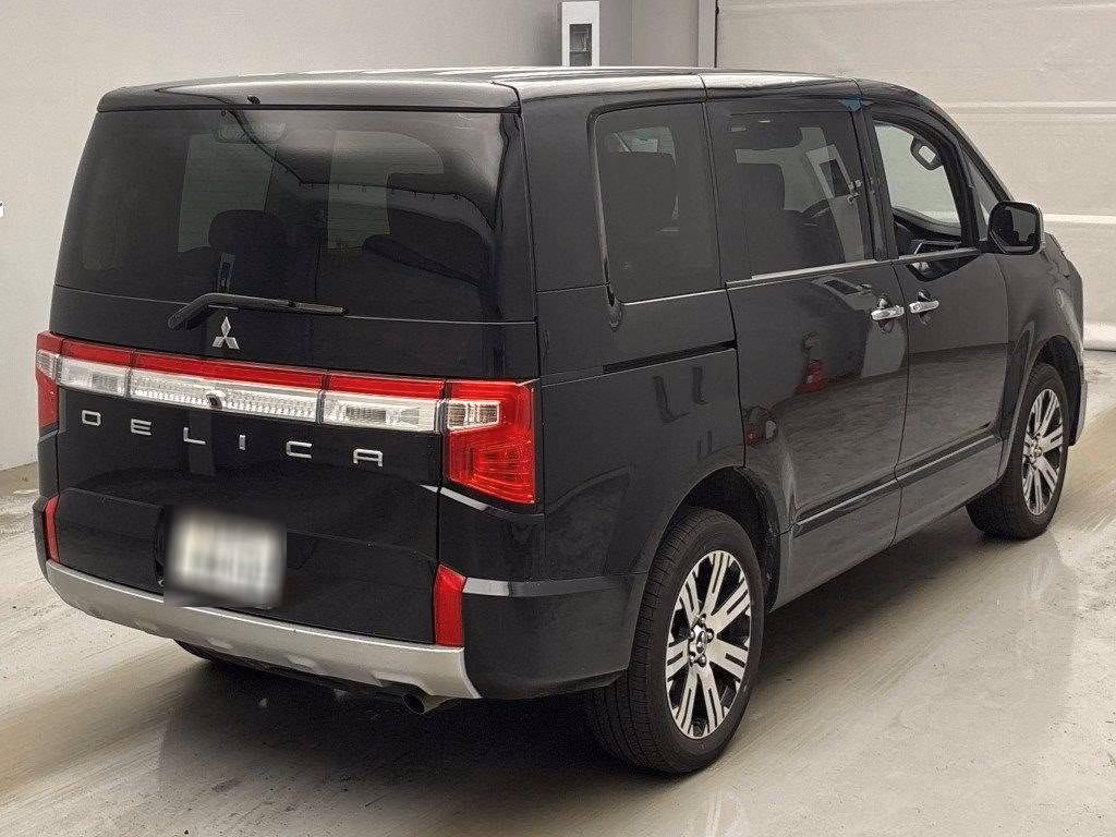 MITSUBISHI DELICA D:5