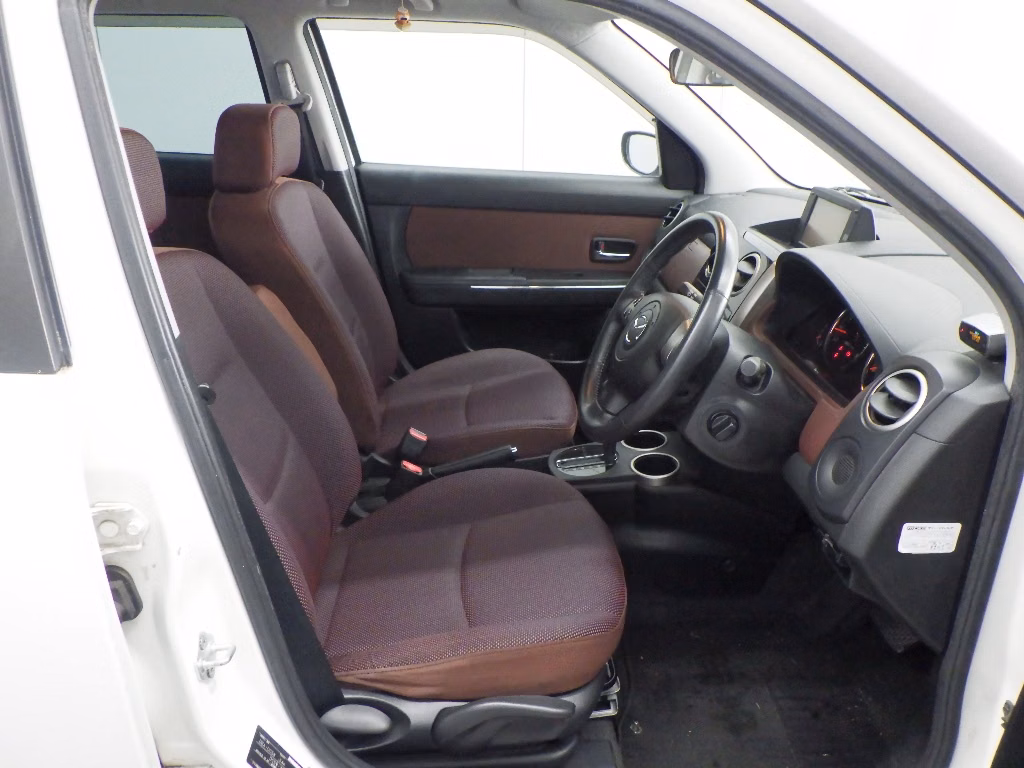 MAZDA VERISA