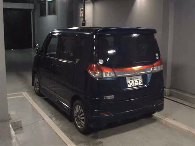 MITSUBISHI DELICA D:2