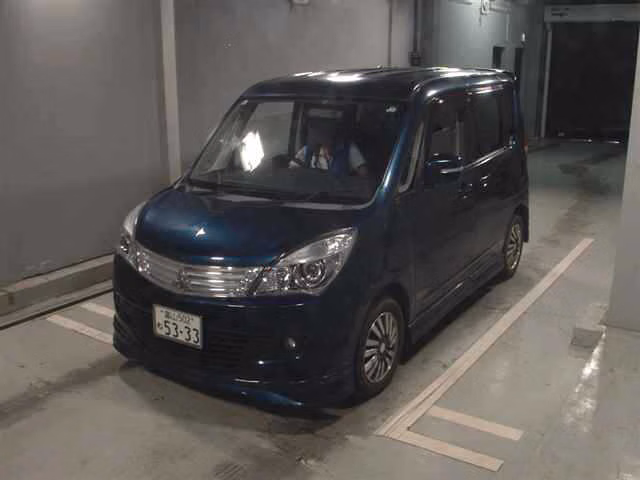 MITSUBISHI DELICA D:2