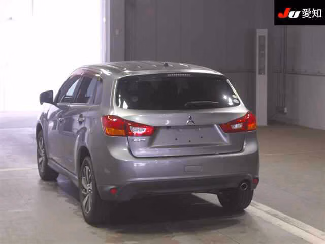 MITSUBISHI RVR
