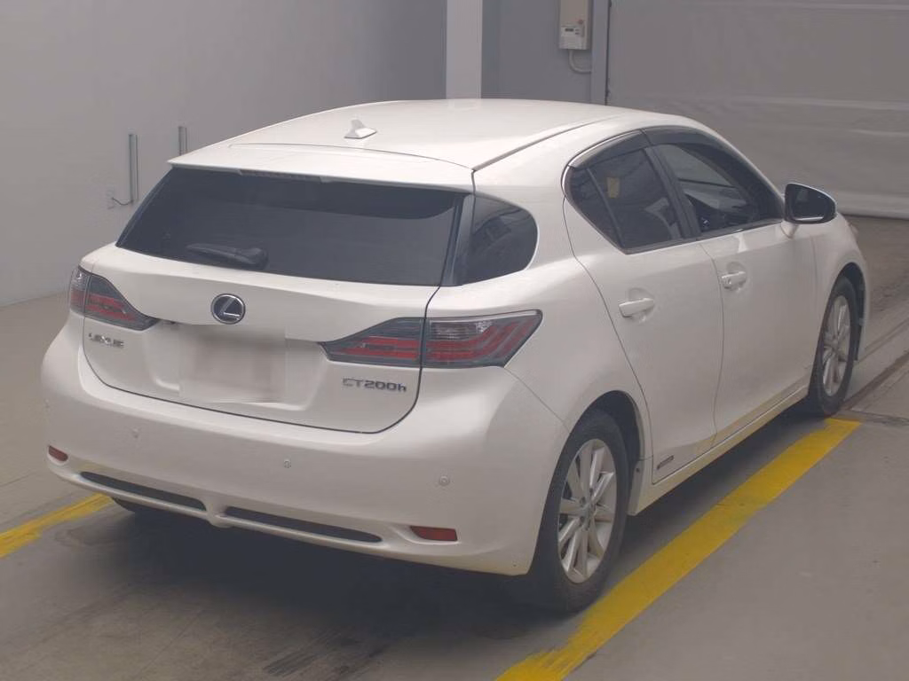 LEXUS CT200H
