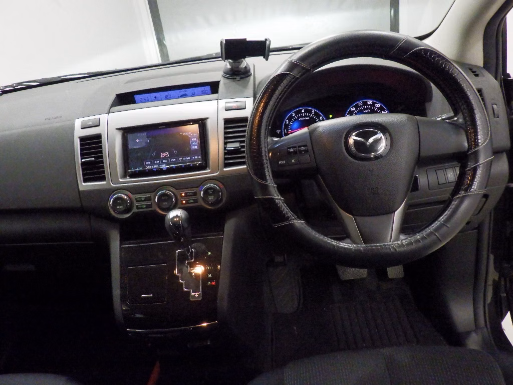 MAZDA MPV