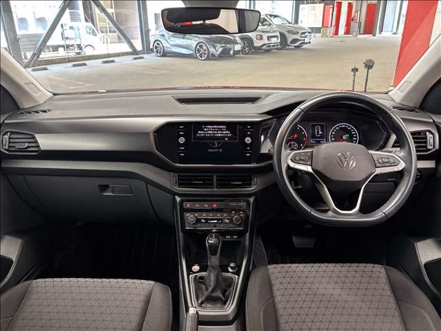 VOLKSWAGEN T-CROSS