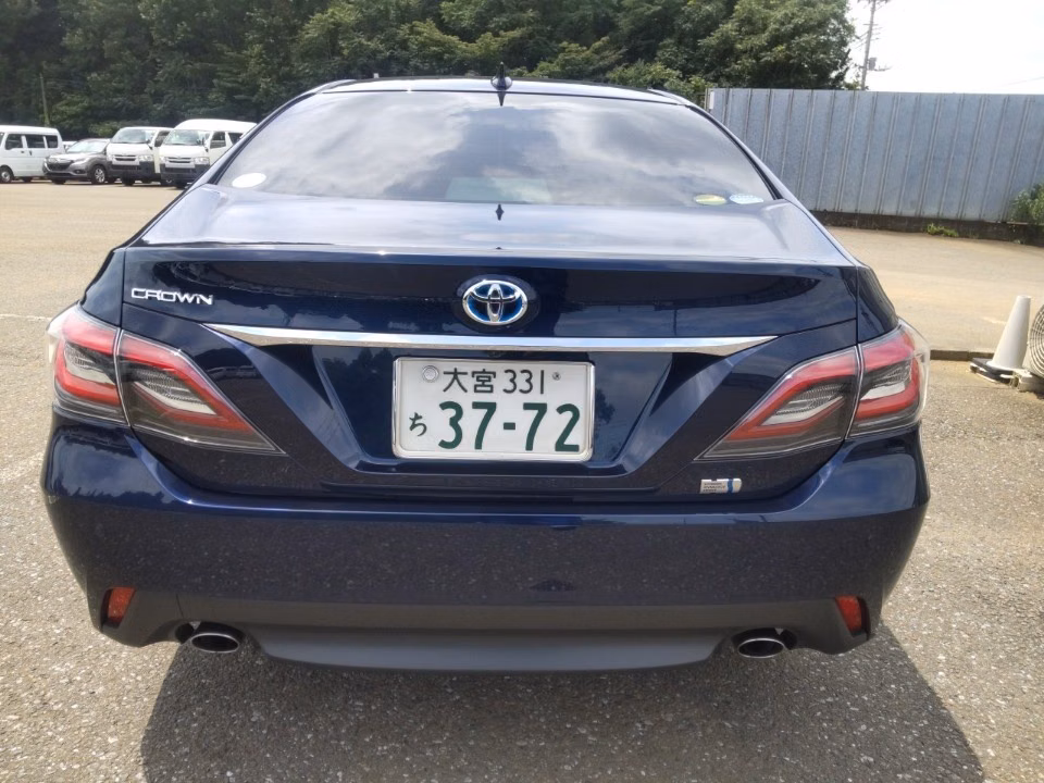 TOYOTA CROWN