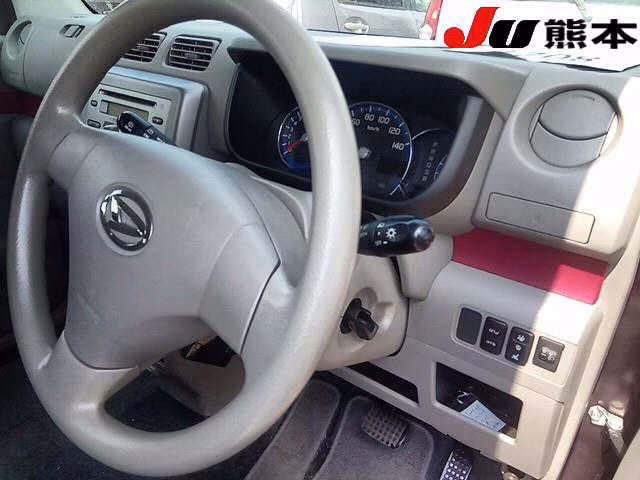 DAIHATSU MOVE CONTE
