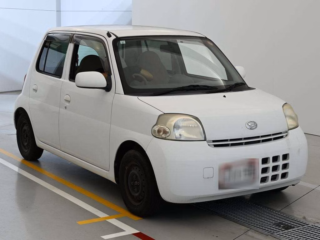 DAIHATSU ESSE
