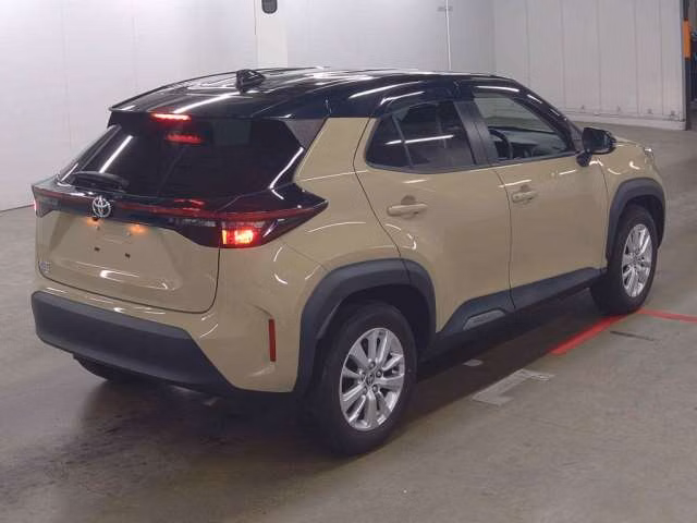TOYOTA YARIS CROSS