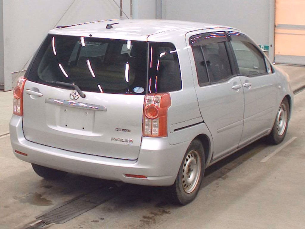 TOYOTA RAUM