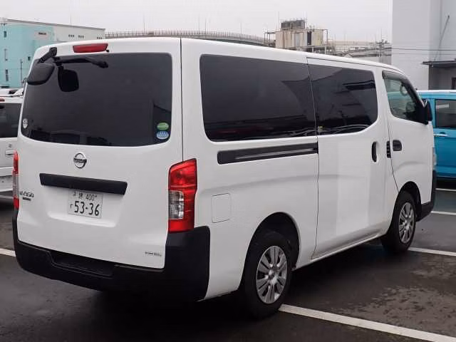 NISSAN NV350 CARAVAN