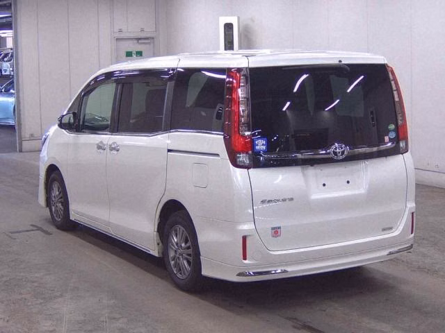 TOYOTA ESQUIRE