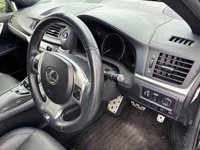 LEXUS CT200H