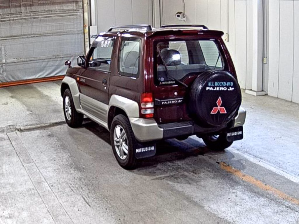 MITSUBISHI PAJERO JUNIOR