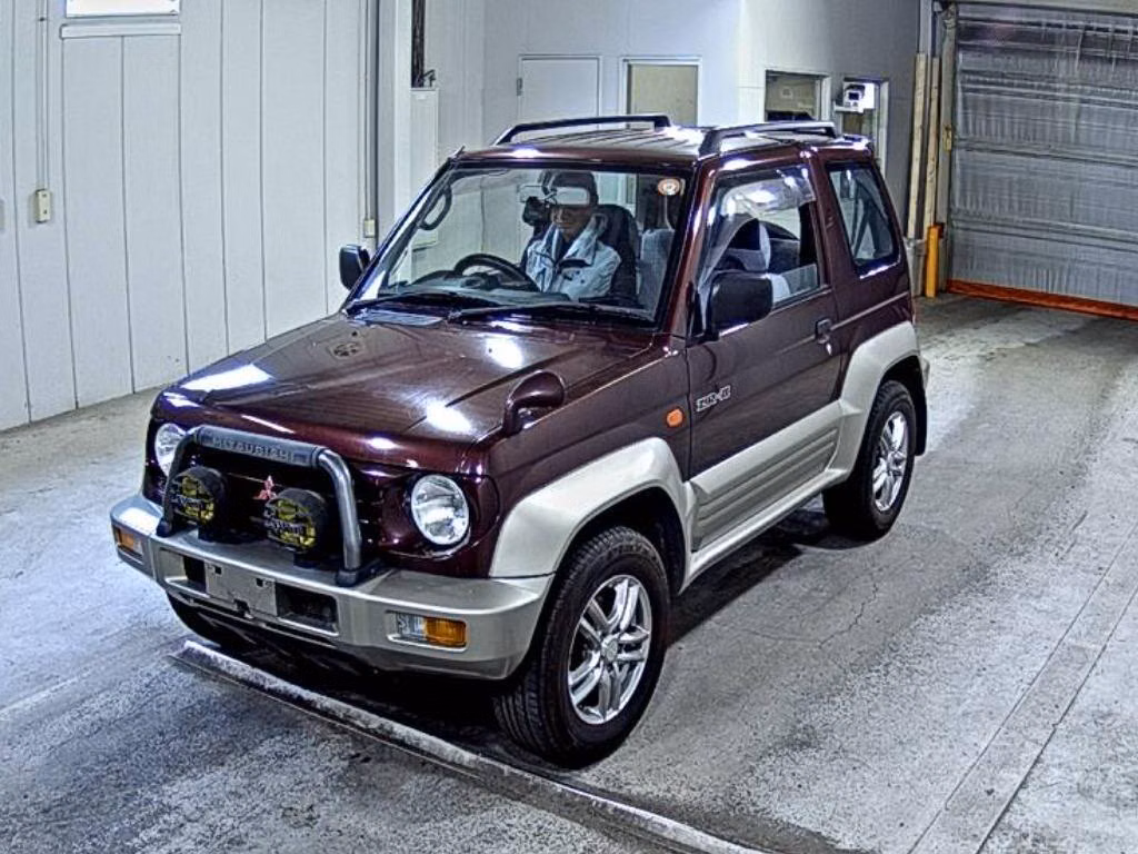 MITSUBISHI PAJERO JUNIOR