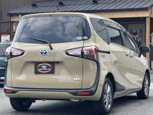 TOYOTA SIENTA