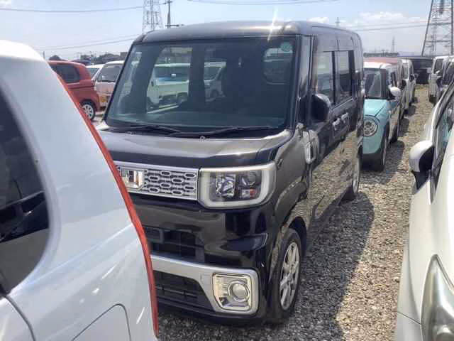 DAIHATSU WAKE