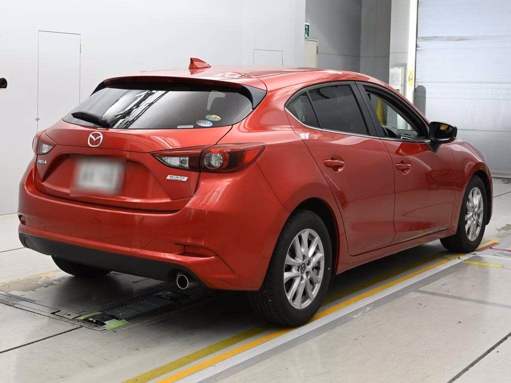 MAZDA AXELA