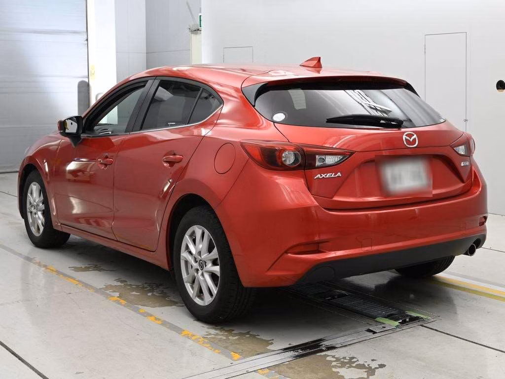 MAZDA AXELA