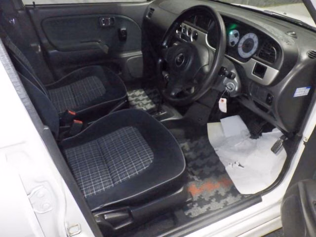 DAIHATSU MIRA GINO