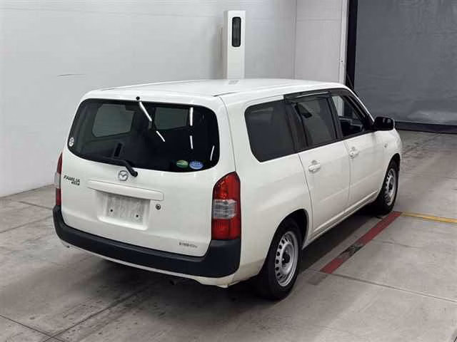 MAZDA FAMILIA