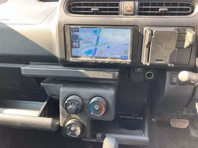 MAZDA FAMILIA