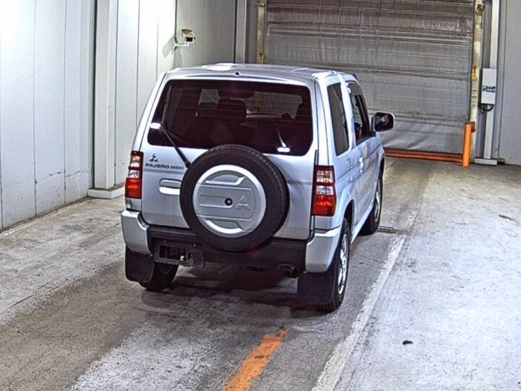 MITSUBISHI PAJERO MINI
