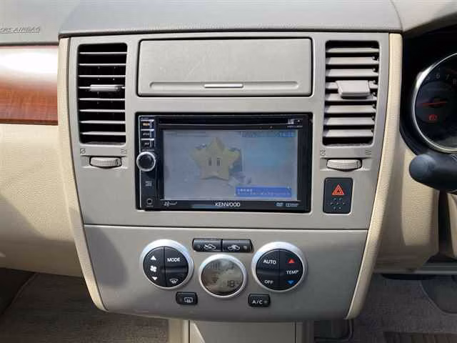 NISSAN TIIDA LATIO