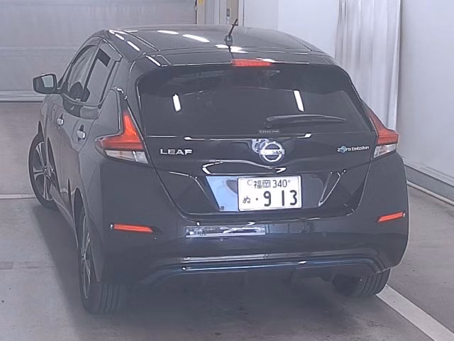 NISSAN LEAF