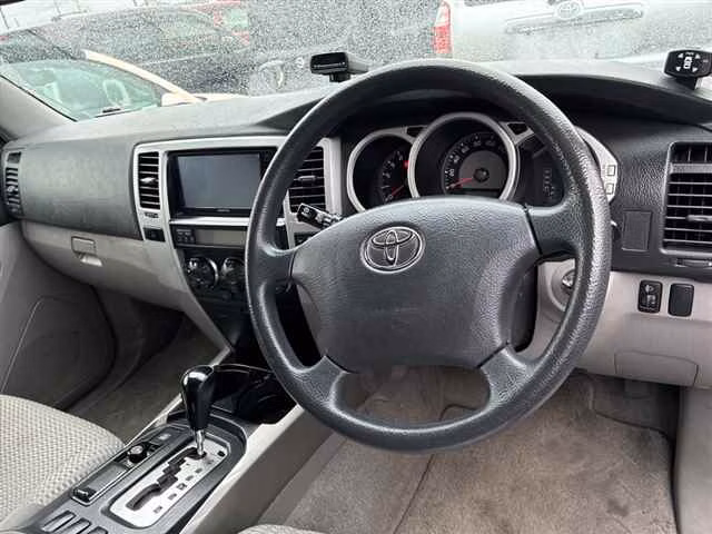 TOYOTA HILUX SURF