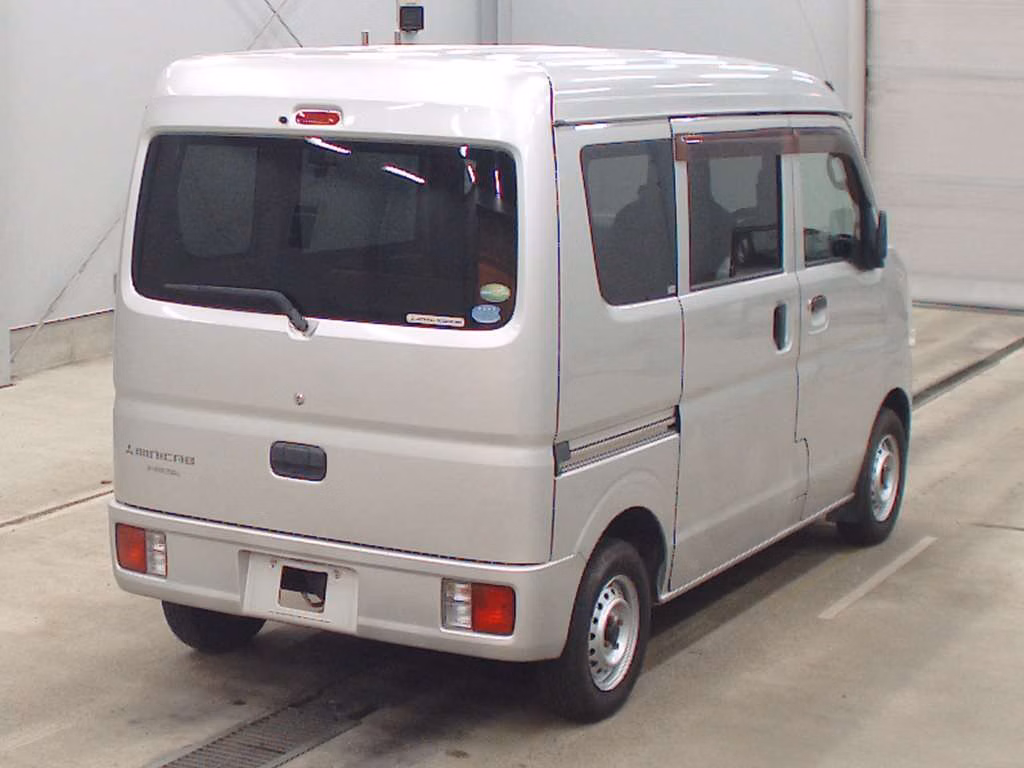 MITSUBISHI MINICAB
