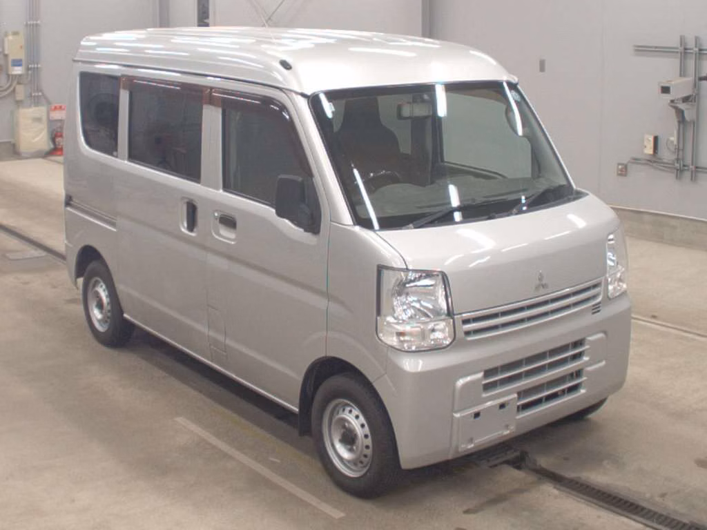 MITSUBISHI MINICAB