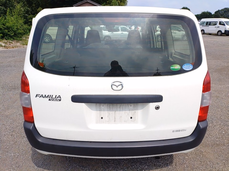 MAZDA FAMILIA