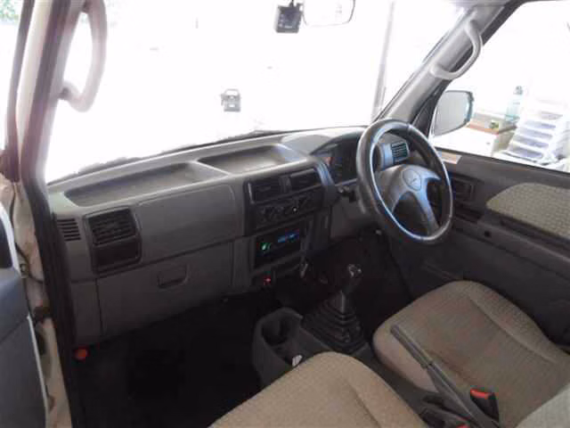 MITSUBISHI TOWN BOX