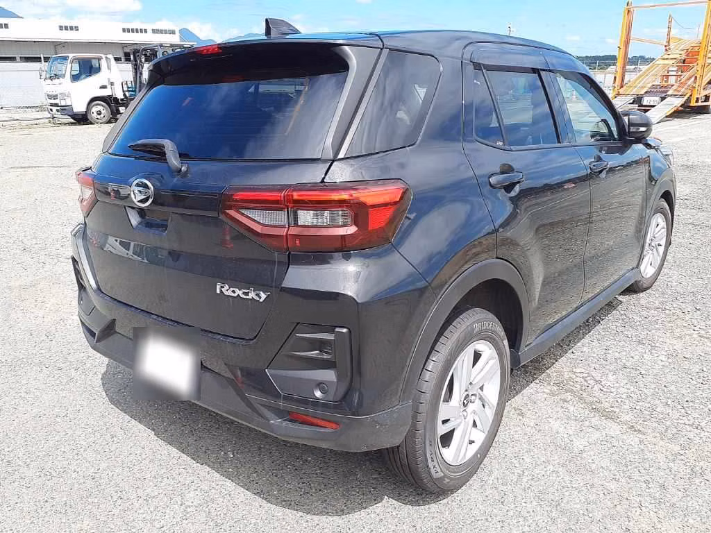 DAIHATSU ROCKY