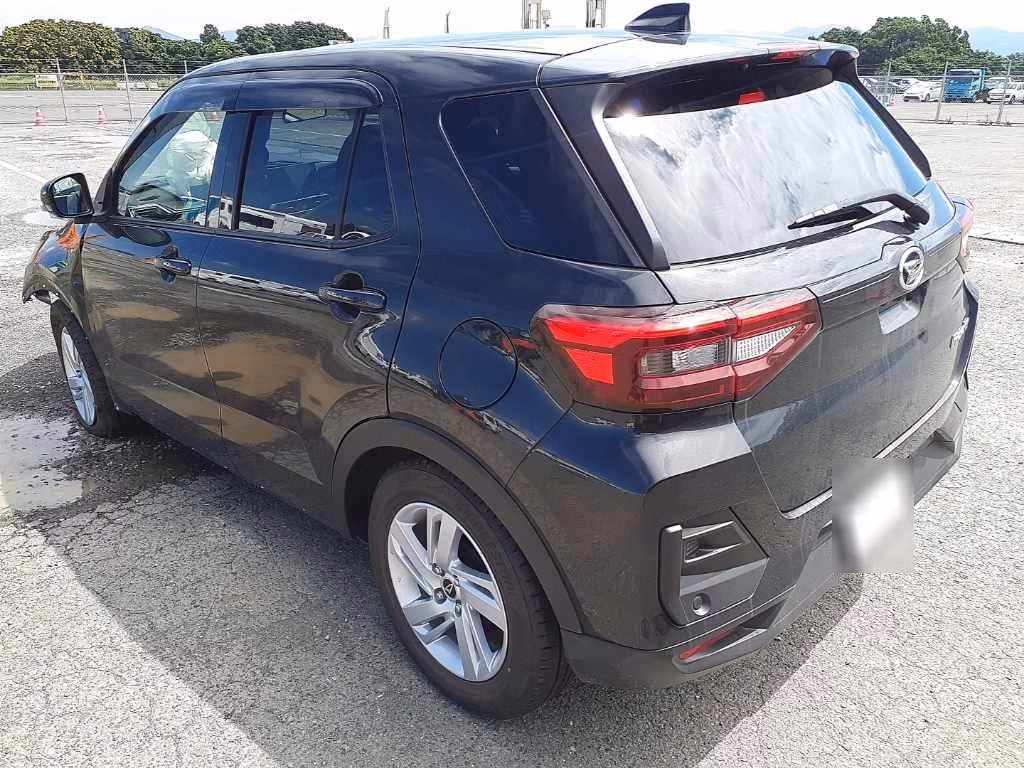 DAIHATSU ROCKY