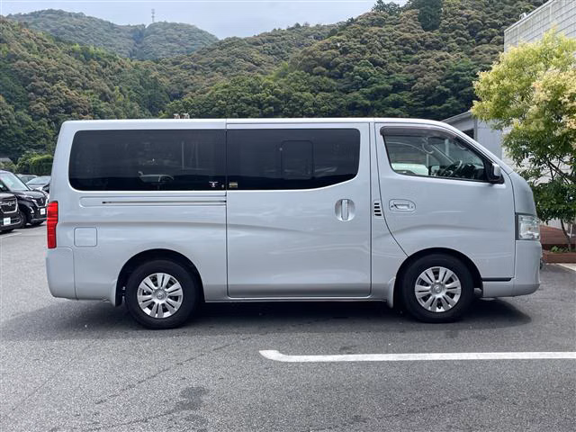 NISSAN NV350 CARAVAN