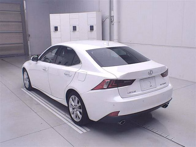 LEXUS IS300